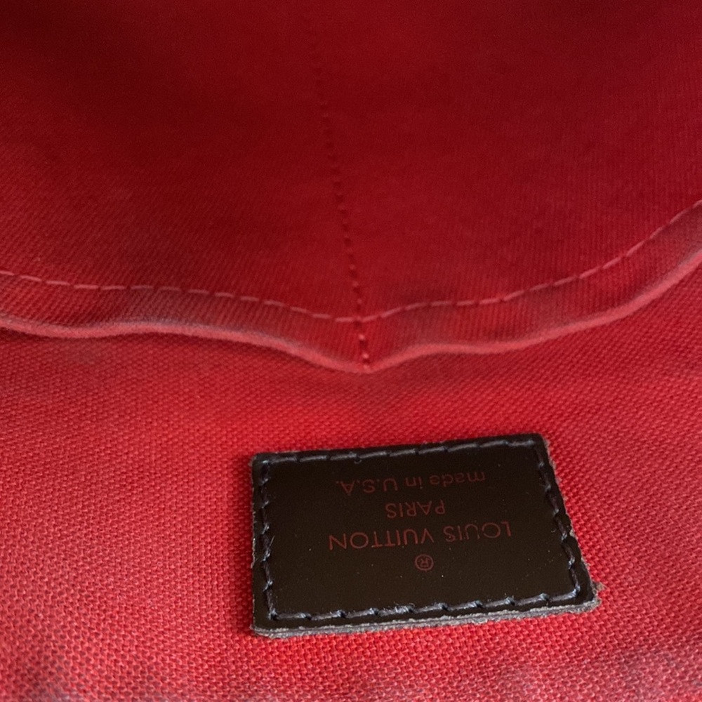 Authentic Louis Vuitton bag - Picture 6 of 8